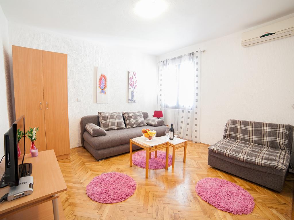 Apartments Viktorija Petrovazzo Camera foto